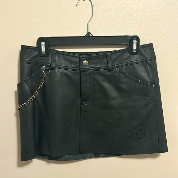 Harley-Davidson Dresses & Skirts - Harley Davidson Leather Mini Skirt. Never worn.